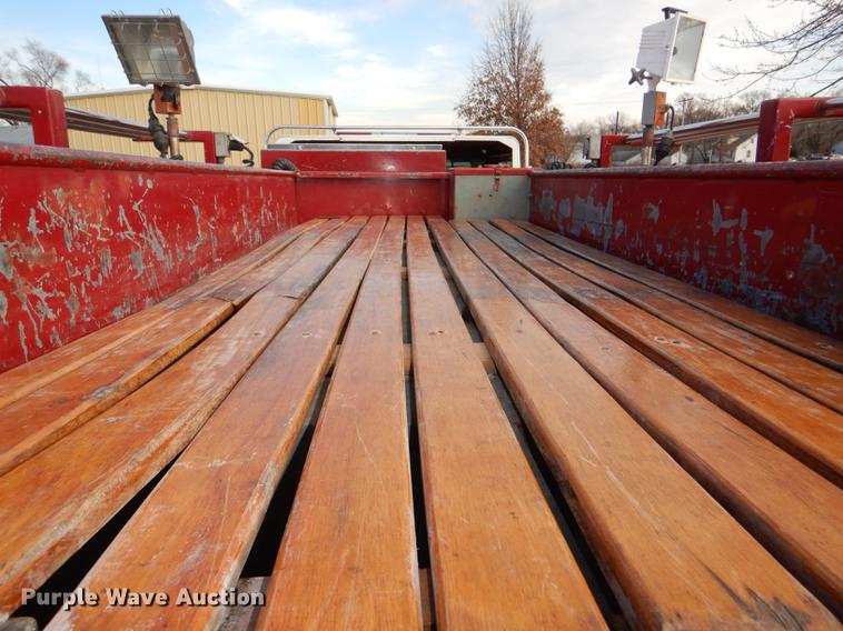 image for item DE0007 1976 Pierce Hendrickson FTCO-2070 fire truck