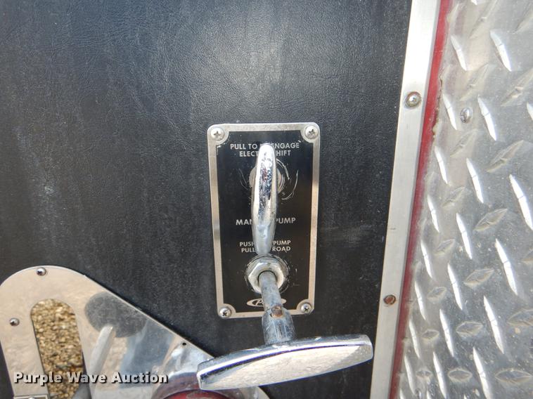 image for item DE0007 1976 Pierce Hendrickson FTCO-2070 fire truck