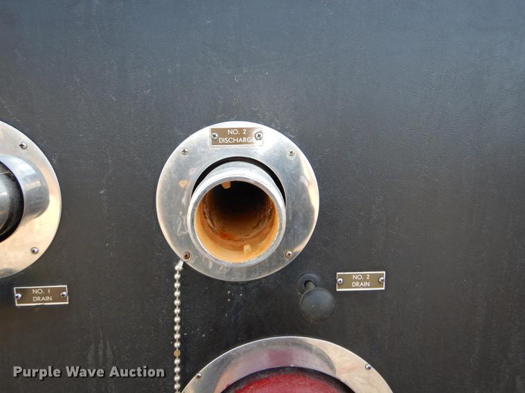 image for item DE0007 1976 Pierce Hendrickson FTCO-2070 fire truck