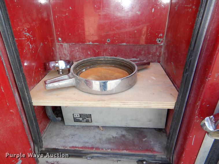 image for item DE0007 1976 Pierce Hendrickson FTCO-2070 fire truck