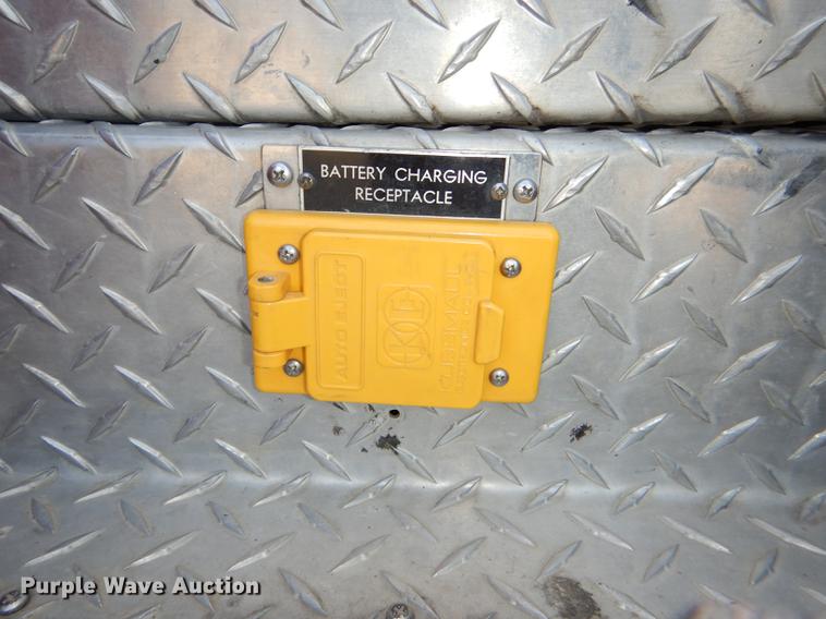 image for item DE0007 1976 Pierce Hendrickson FTCO-2070 fire truck