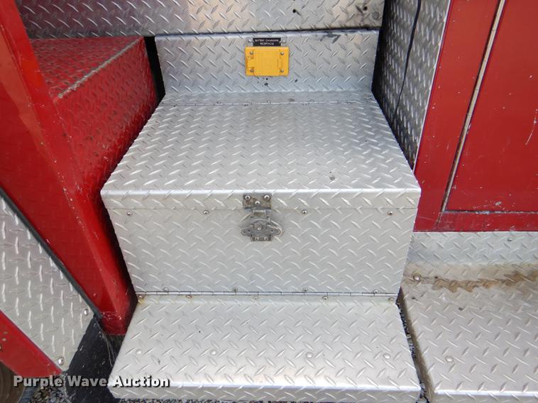 image for item DE0007 1976 Pierce Hendrickson FTCO-2070 fire truck