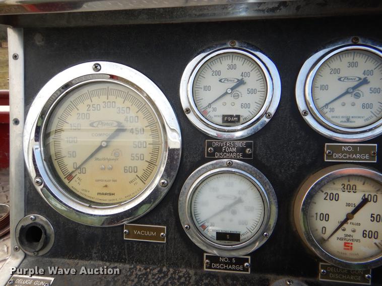 image for item DE0007 1976 Pierce Hendrickson FTCO-2070 fire truck