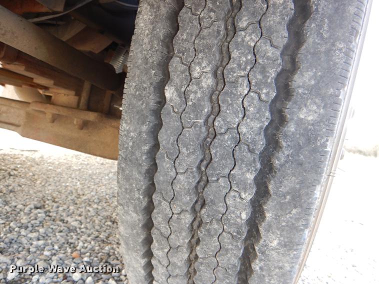 image for item DE0007 1976 Pierce Hendrickson FTCO-2070 fire truck