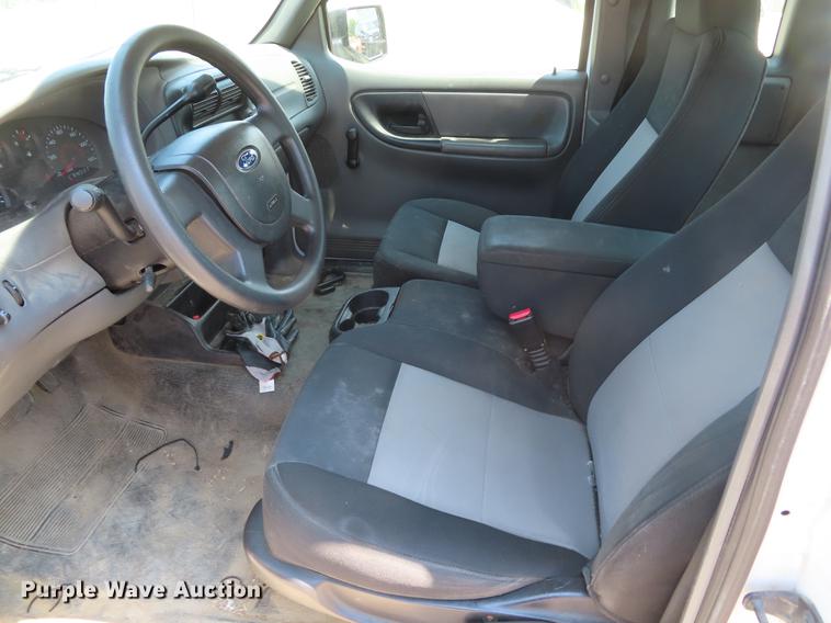 image for item DE3560 2006 Ford Ranger SuperCab pickup truck