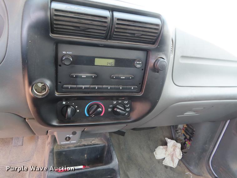 image for item DE3560 2006 Ford Ranger SuperCab pickup truck