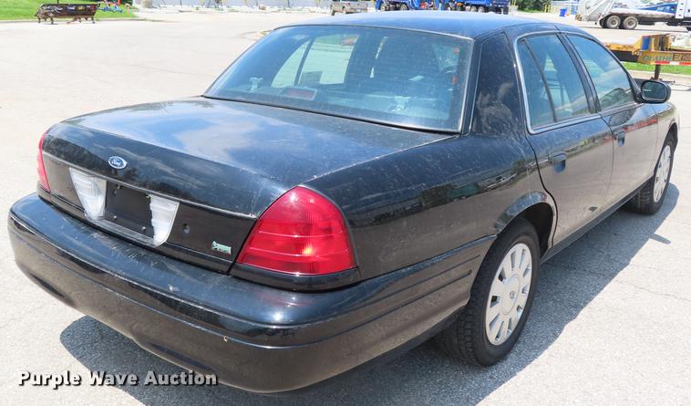image for item DE3561 2011 Ford Crown Victoria Police Interceptor