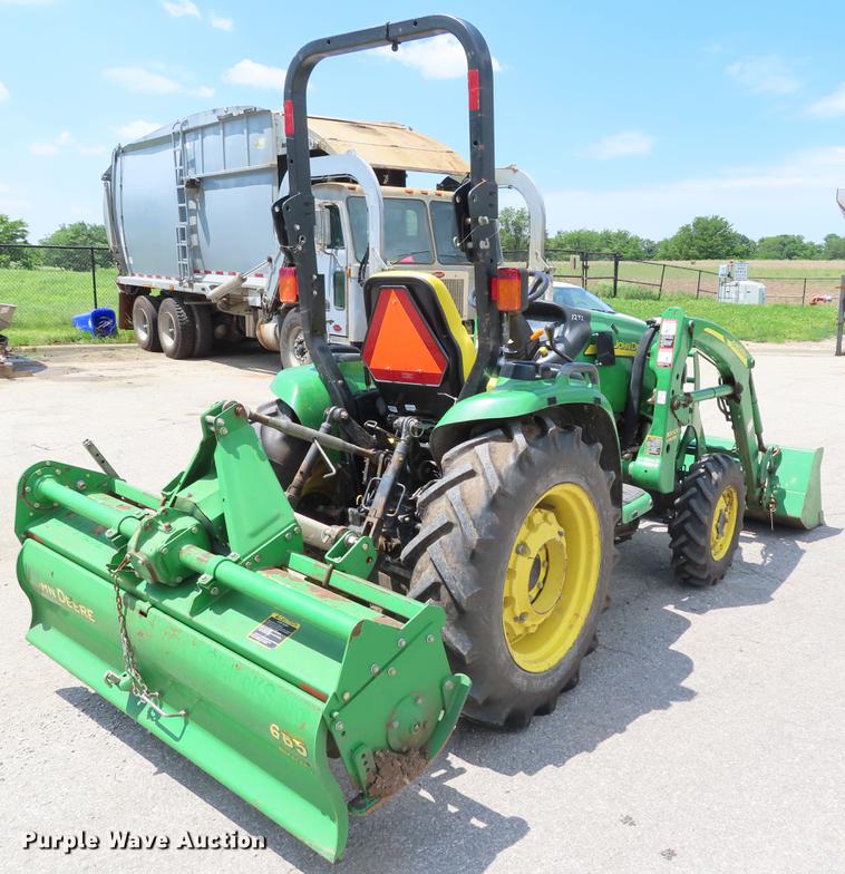 image for item DE3563 2006 John Deere 3720 MFWD tractor