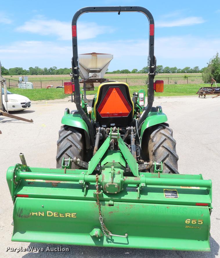 image for item DE3563 2006 John Deere 3720 MFWD tractor