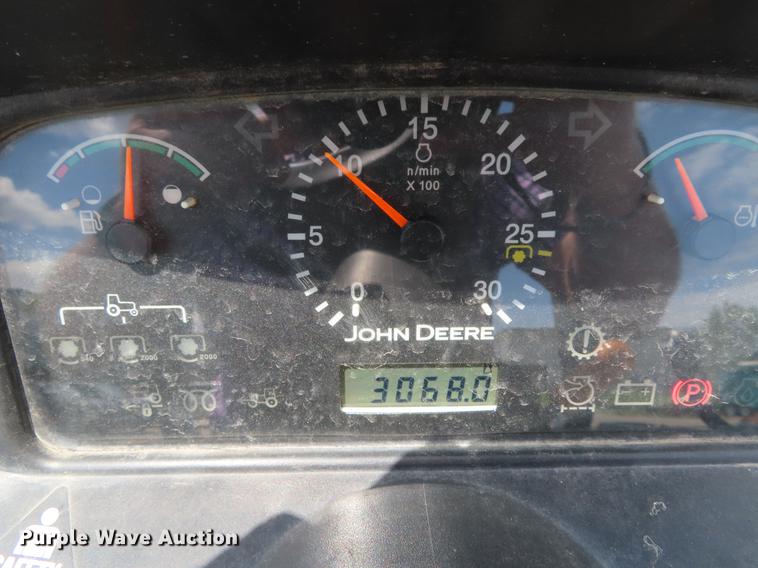 image for item DE3563 2006 John Deere 3720 MFWD tractor