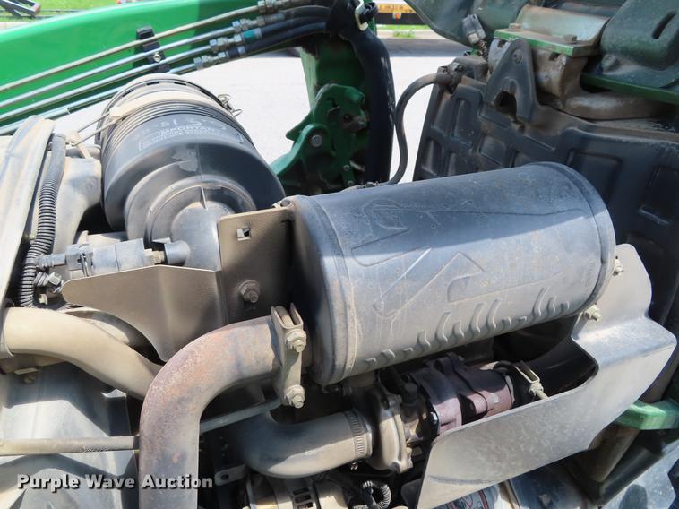 image for item DE3563 2006 John Deere 3720 MFWD tractor