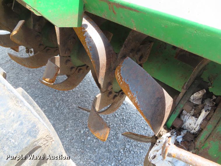 image for item DE3563 2006 John Deere 3720 MFWD tractor