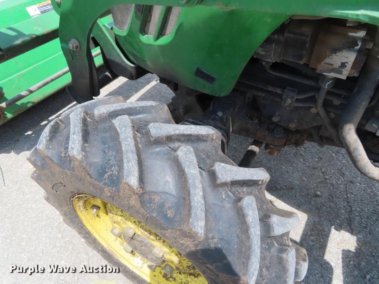 image for item DE3563 2006 John Deere 3720 MFWD tractor
