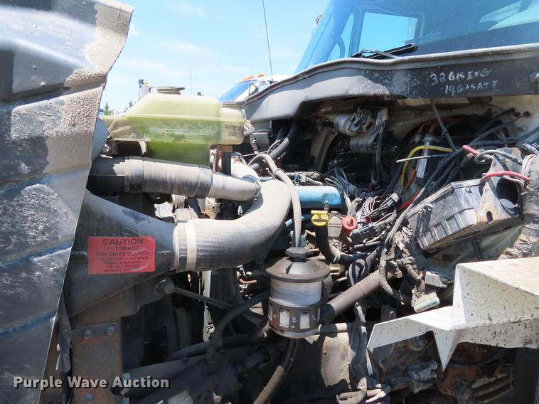 image for item DE3566 2006 International 7400 dump truck