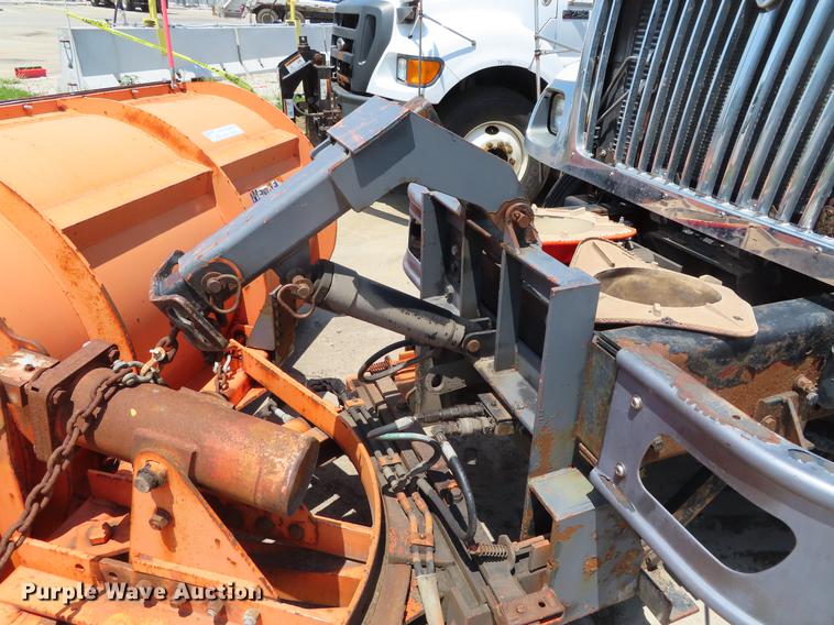 image for item DE3566 2006 International 7400 dump truck