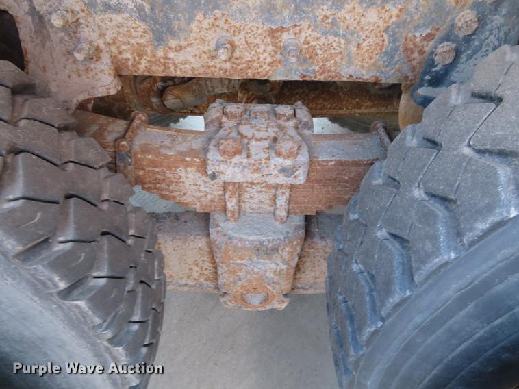 image for item DE3566 2006 International 7400 dump truck