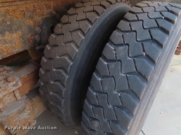 image for item DE3566 2006 International 7400 dump truck