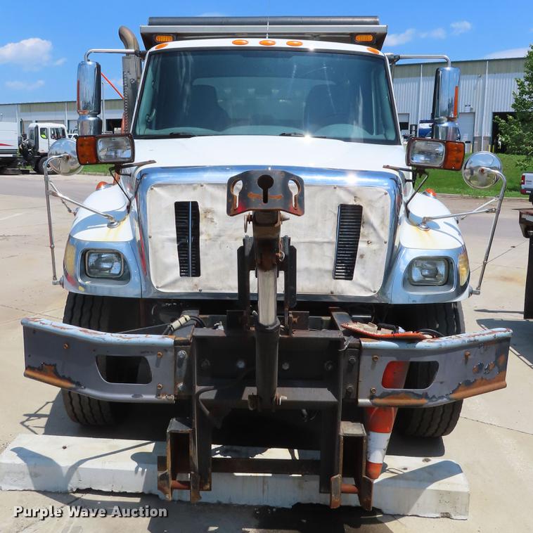image for item DE3567 2007 International 7400 dump truck
