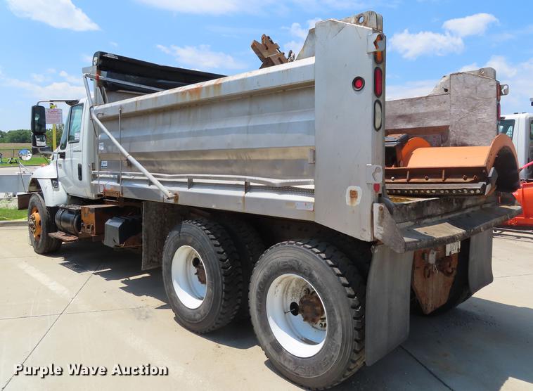 image for item DE3567 2007 International 7400 dump truck