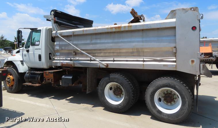 image for item DE3567 2007 International 7400 dump truck