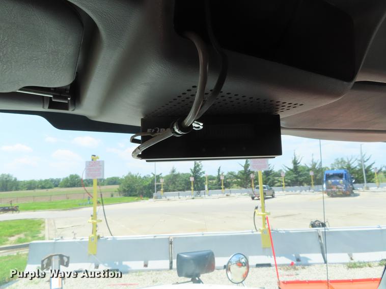 image for item DE3567 2007 International 7400 dump truck