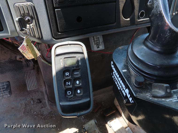 image for item DE3567 2007 International 7400 dump truck