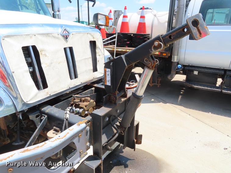 image for item DE3567 2007 International 7400 dump truck