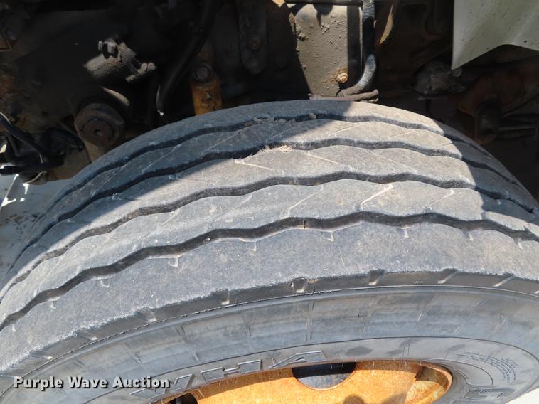 image for item DE3567 2007 International 7400 dump truck