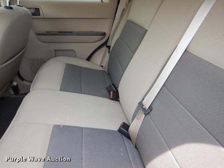 image for item DE3568 2008 Ford Escape SUV