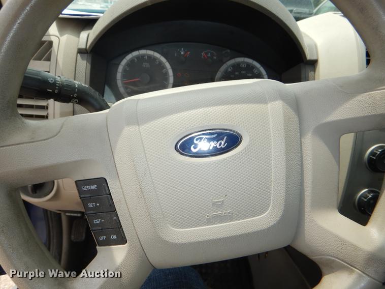 image for item DE3568 2008 Ford Escape SUV