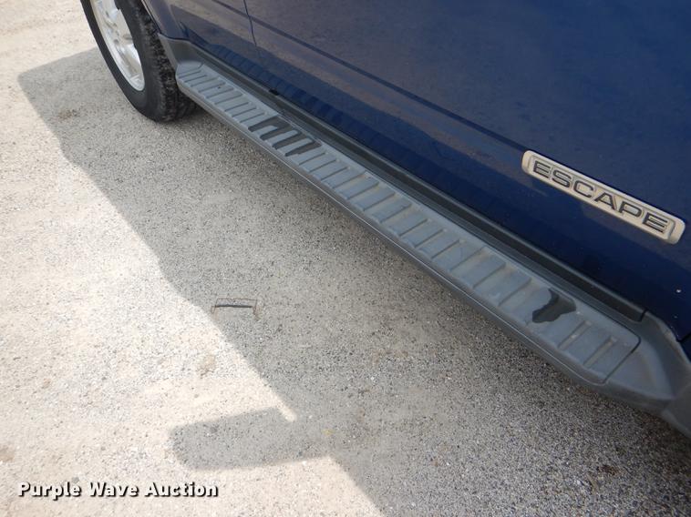 image for item DE3568 2008 Ford Escape SUV