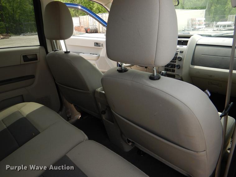 image for item DE3568 2008 Ford Escape SUV