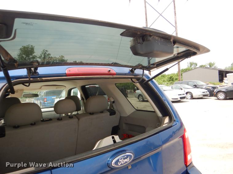image for item DE3568 2008 Ford Escape SUV
