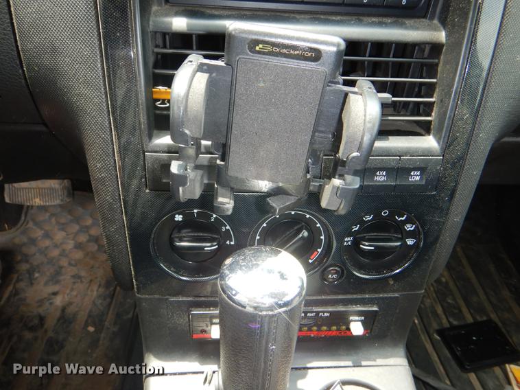 image for item DE3569 2010 Ford Explorer SUV