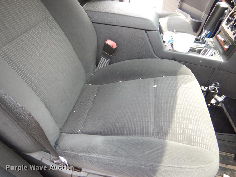 image for item DE3569 2010 Ford Explorer SUV