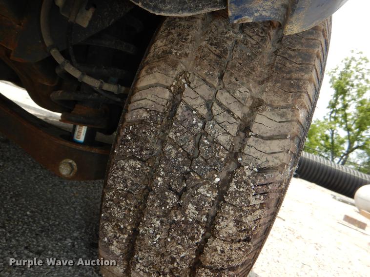 image for item DE3569 2010 Ford Explorer SUV