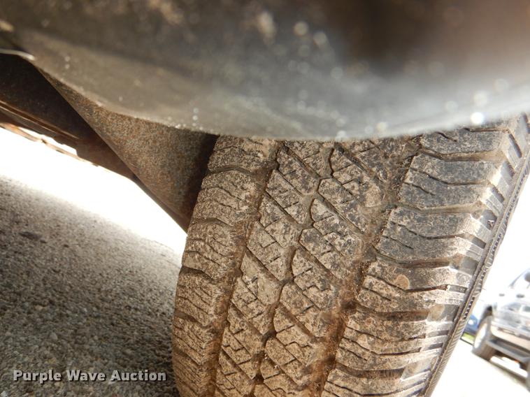 image for item DE3569 2010 Ford Explorer SUV