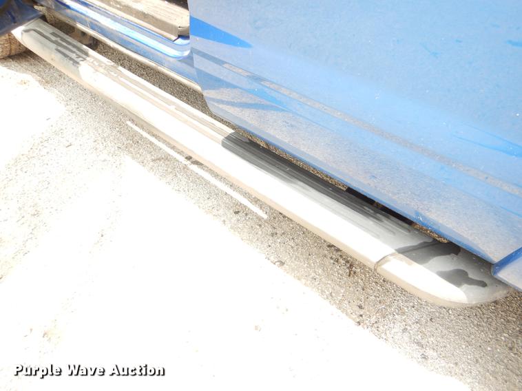 image for item DE3569 2010 Ford Explorer SUV