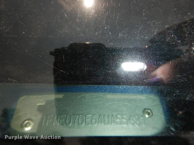 image for item DE3569 2010 Ford Explorer SUV