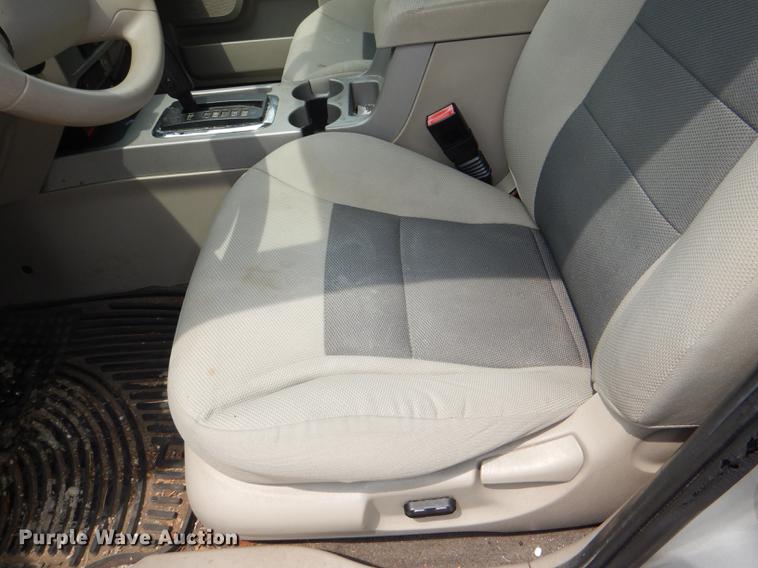 image for item DE3570 2008 Ford Escape SUV