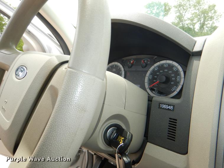 image for item DE3570 2008 Ford Escape SUV
