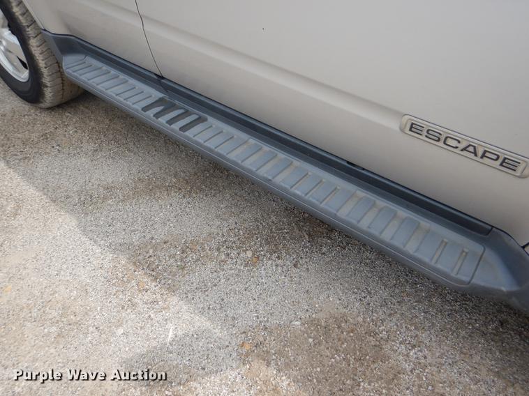 image for item DE3570 2008 Ford Escape SUV