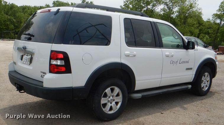 image for item DE3571 2007 Ford Explorer SUV