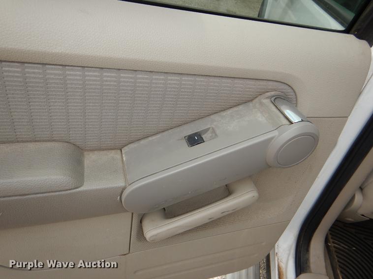 image for item DE3571 2007 Ford Explorer SUV