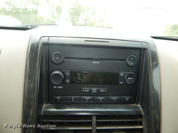 image for item DE3571 2007 Ford Explorer SUV