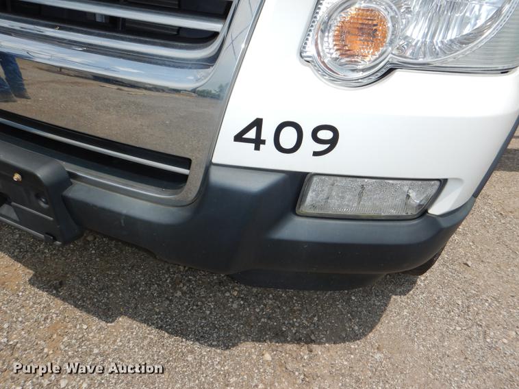 image for item DE3571 2007 Ford Explorer SUV