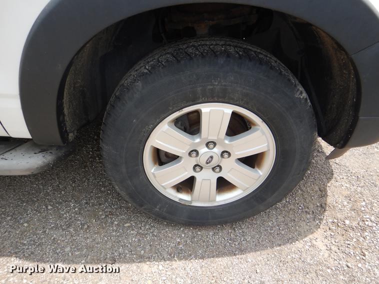 image for item DE3571 2007 Ford Explorer SUV