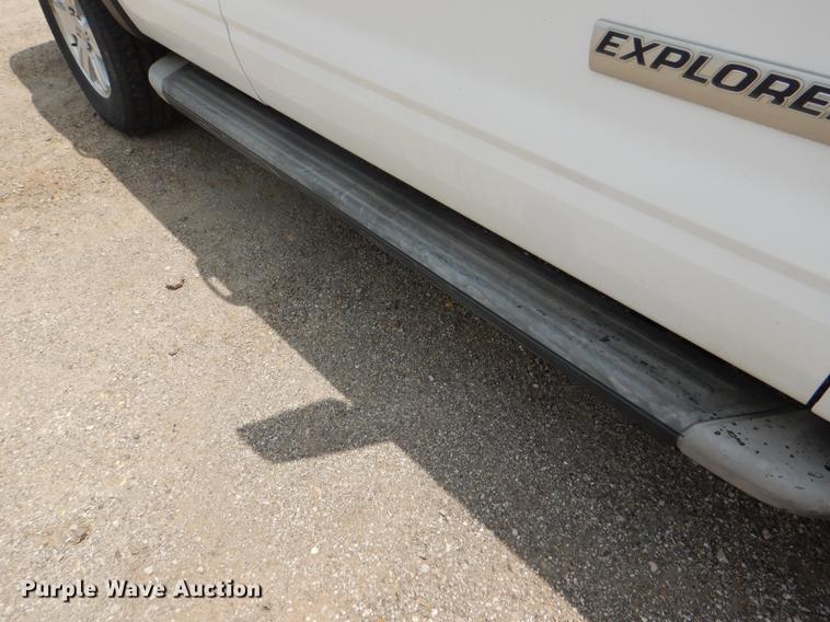 image for item DE3571 2007 Ford Explorer SUV