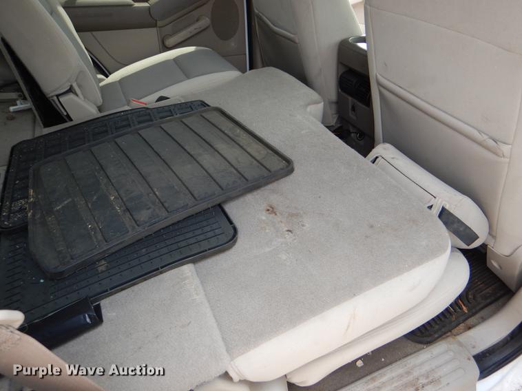 image for item DE3571 2007 Ford Explorer SUV