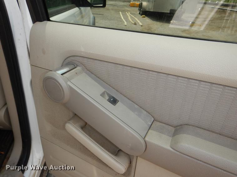 image for item DE3571 2007 Ford Explorer SUV